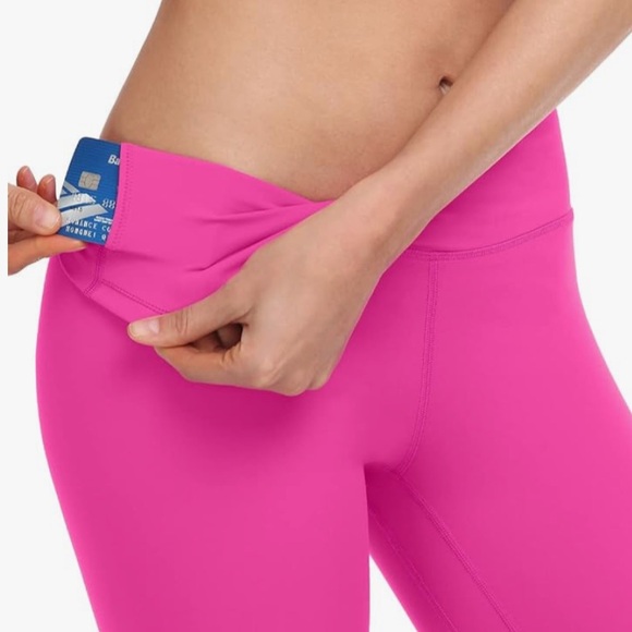 🆕 HeyNuts Essential/Workout Shorts - Size M 8/10 - Picture 3 of 3